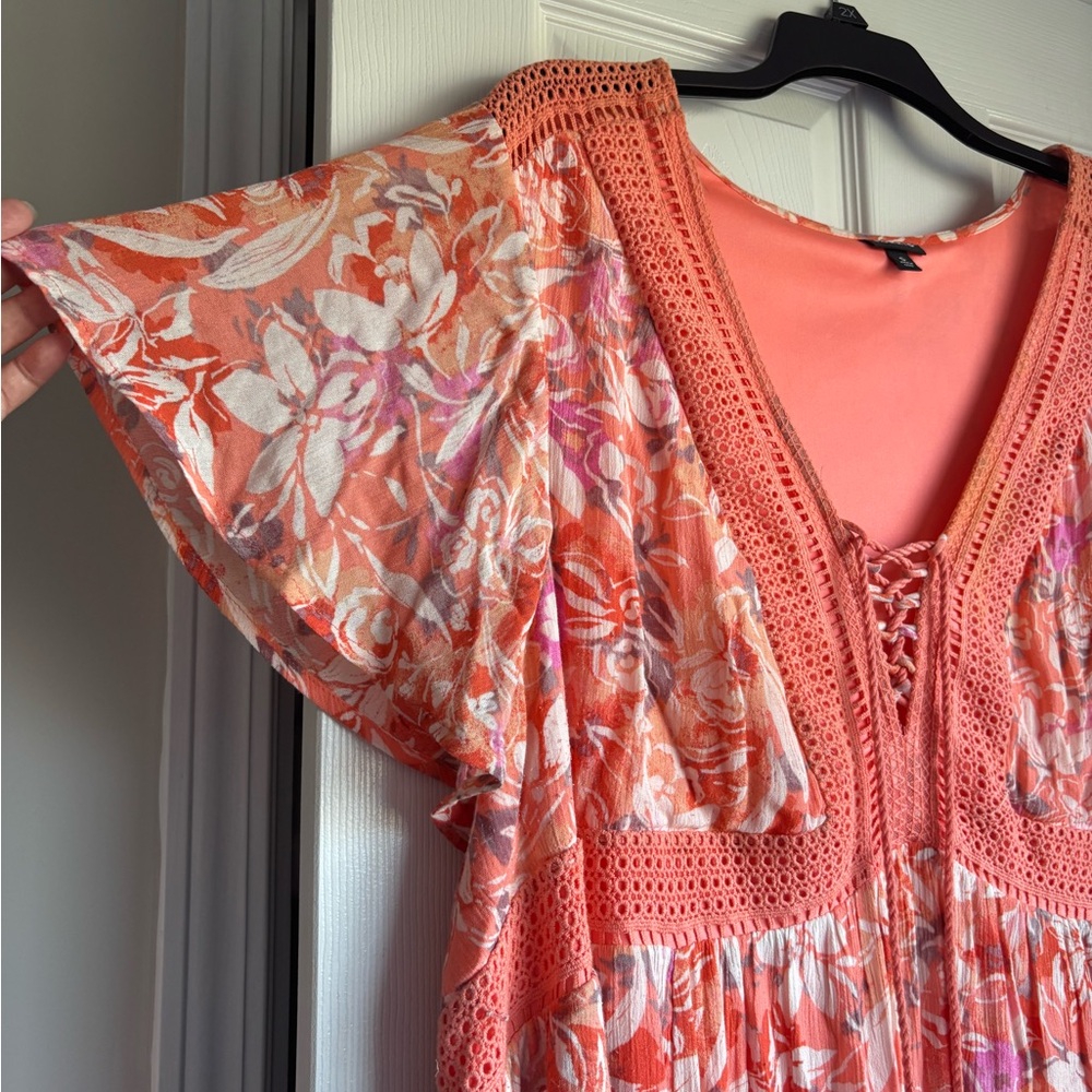 torrid Coral Floral Maxi Dress with Crochet V-Neck - Picture 3 of 5